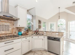 14621 Stratford Ct, Addison, TX 75001