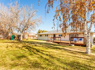 1060 Cheyne Rd, Zillah, WA 98953