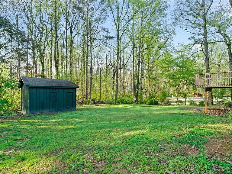 1131 Lafayette Dr SW — Photo 20