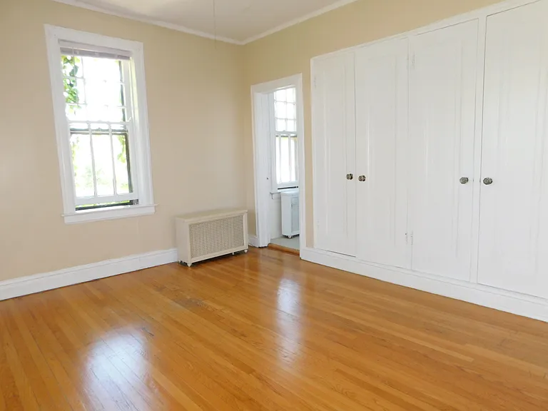 402 Lee St #3 — Photo 11