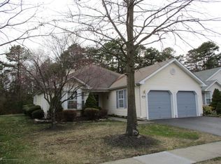 40 Clear Lake Rd, Whiting, NJ 08759