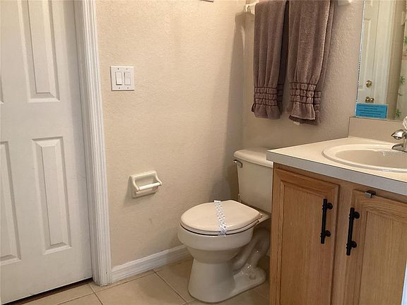 4th image of 624 TERRA LAGO STREET