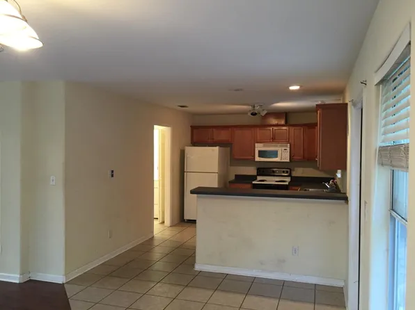 1877 Nena Hills Dr, Tallahassee, FL 32304