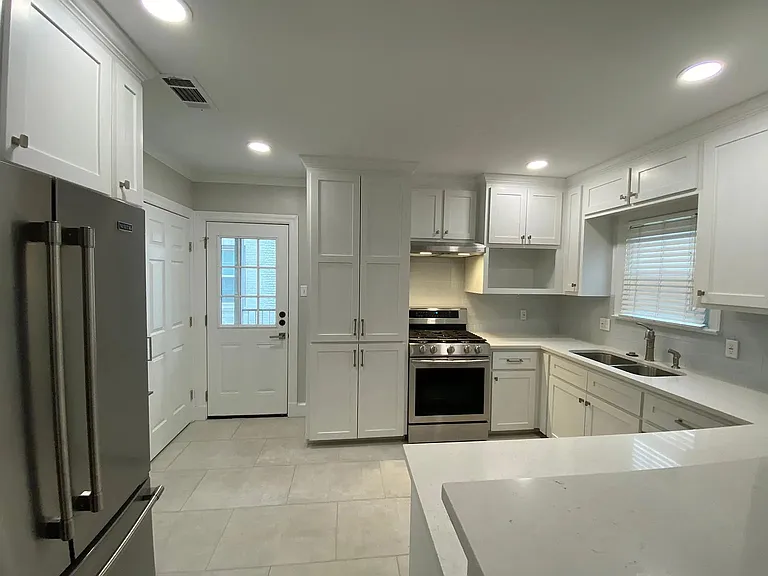 5844 McCommas Blvd — Photo 4