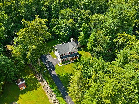 2nd image of 3010 Kaetzel Rd
