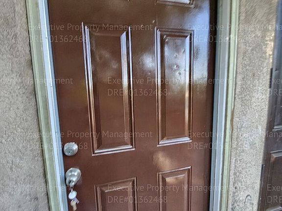 2nd image of 3017 Potomac Ave APT 8