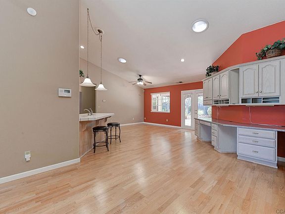 5th image of 491 Live Oak Dr #116