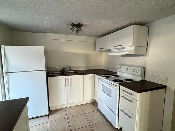3rd image of 1059 5th St N #1