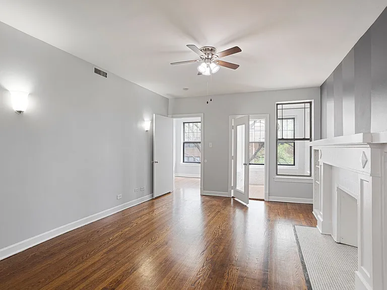 7700-7706 N Marshfield Ave #AVE;-1638-1642 — Photo 17