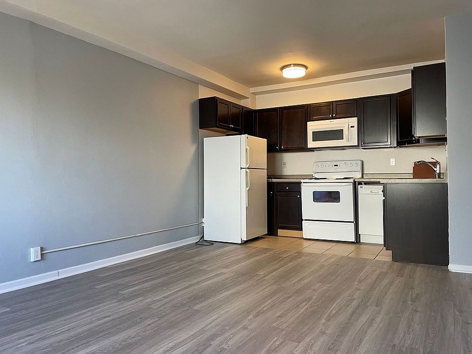 1st image of 3553 N Oakland Ave #315