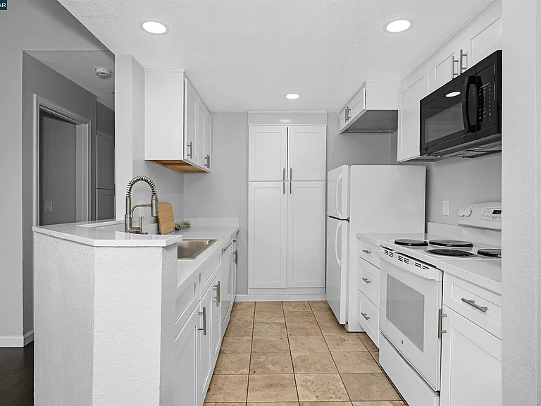 3659 Crow Canyon Rd — Photo 13