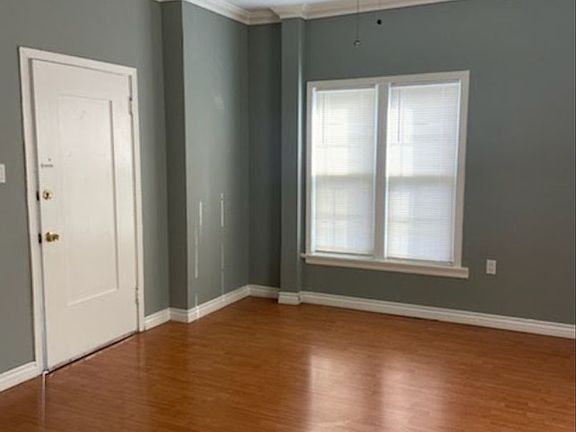 2nd image of 117 S Isabel St #Is109