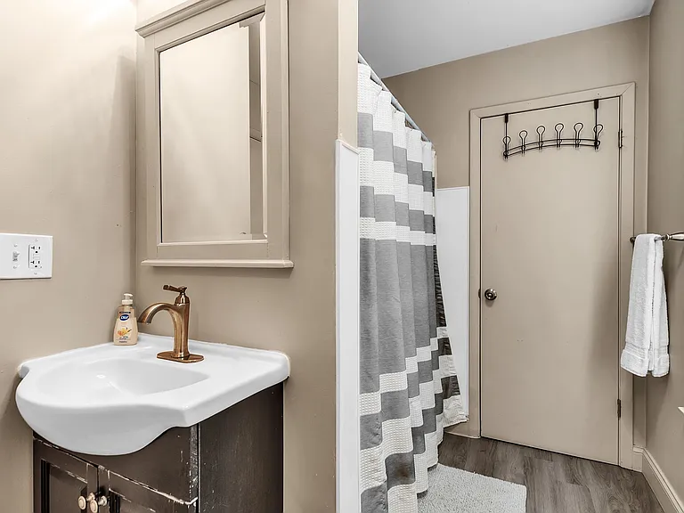 22 B St #22 — Photo 12