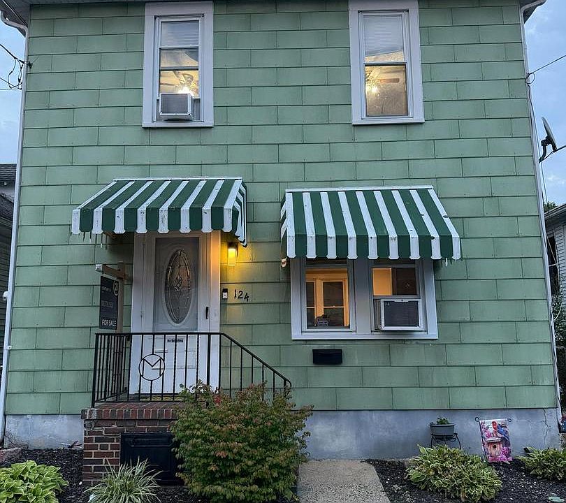 1st image of 124 Long Ave
