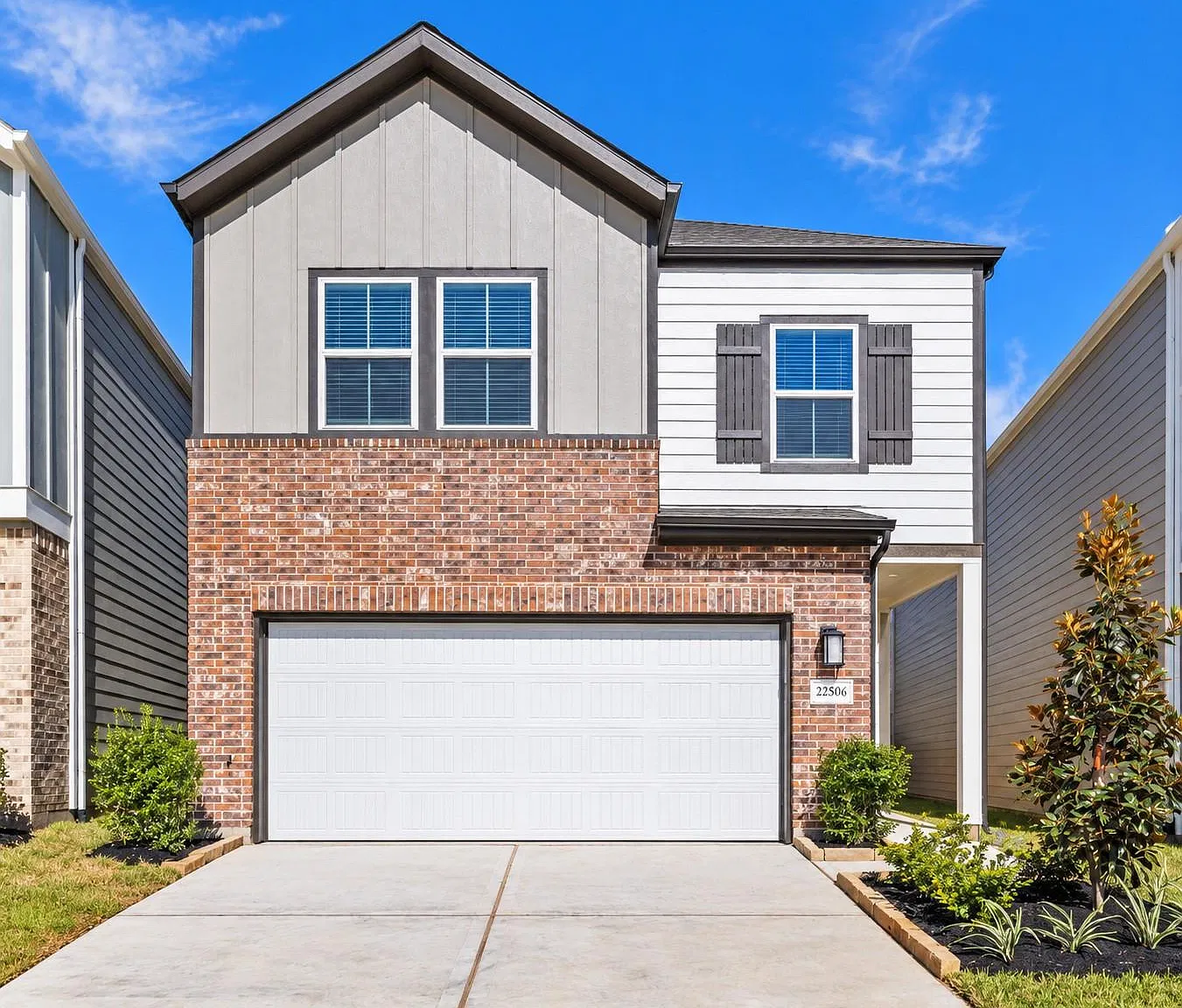 3 bed, 2.5 bath, 2052 sqft, $2,700 — Photo 2
