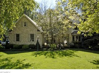 522 Rockwood Ct, Avon Lake, OH 44012
