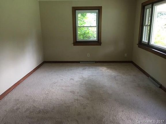 4th image of 104 Chatfield Loop