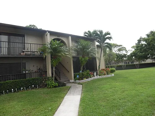 502 Shady Pine Way #D2 Photo 1