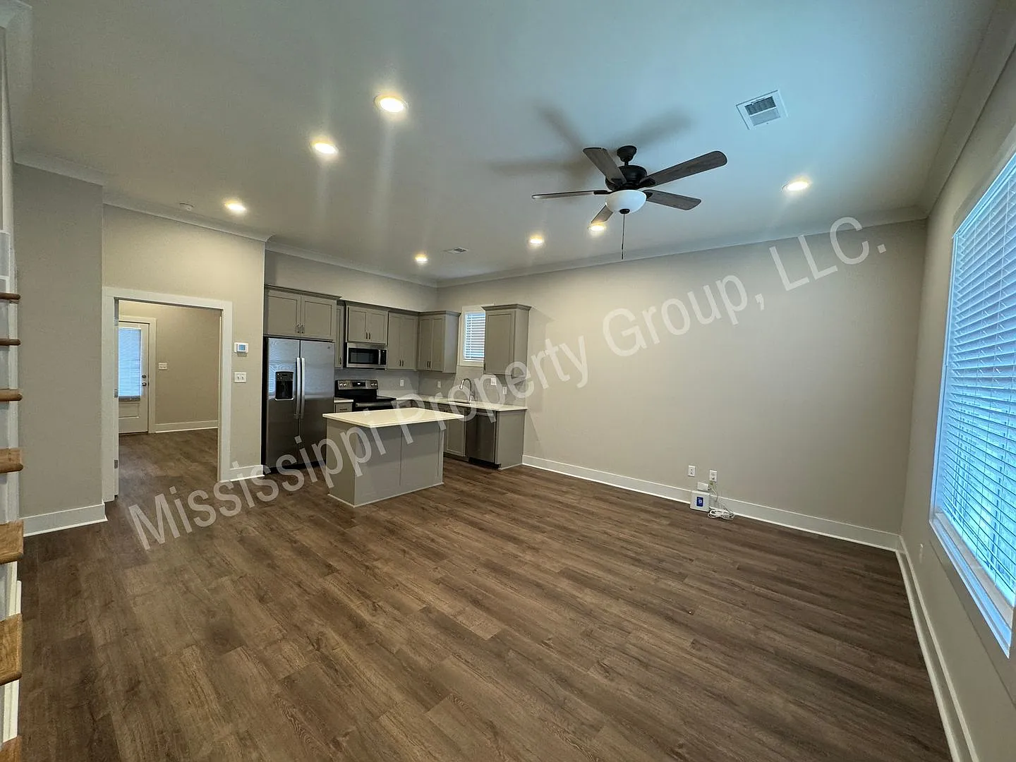 Savannah Square - 3BR/3BA For Rent — Photo 2