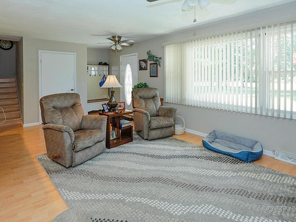 15352 River Heights-104