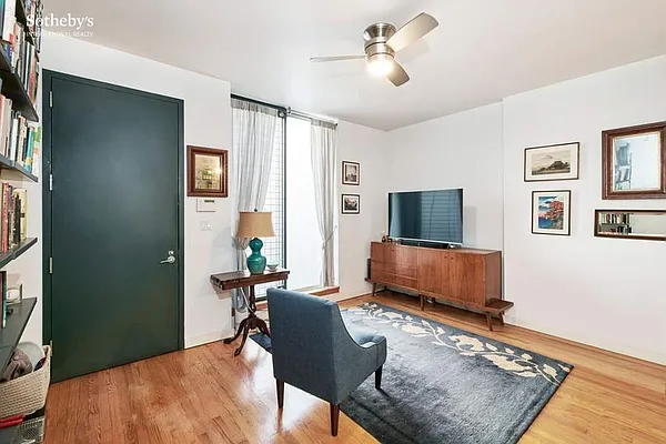 Rented by Sotheby's International Realty | media 2