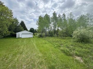 720 White River Dr, Neshkoro, WI 54960