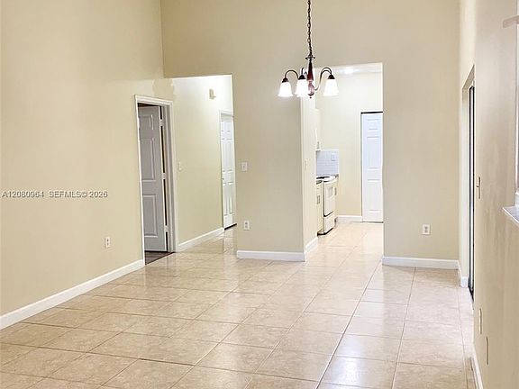 3rd image of 2536 NE 41st Ave