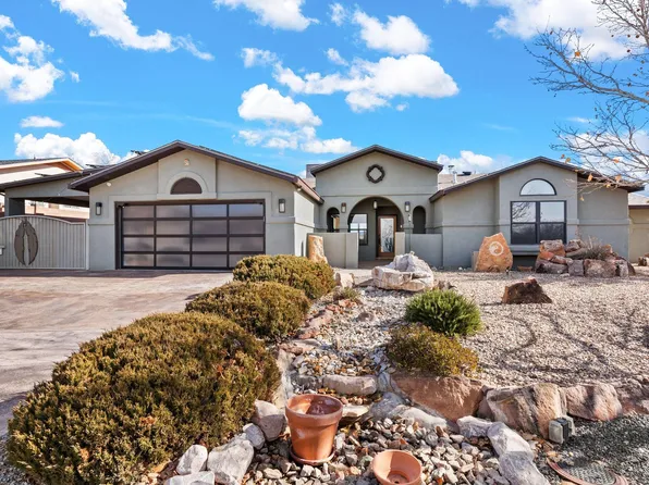 2316 Agua Fria Dr NE, Rio Rancho, NM 87144