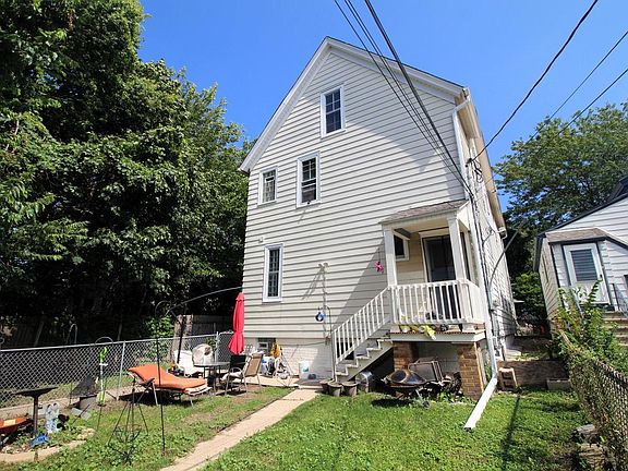 4th image of 3137 S Howell AVENUE