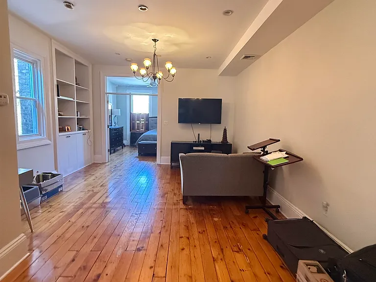913 Willow Ave #3A — Photo 2