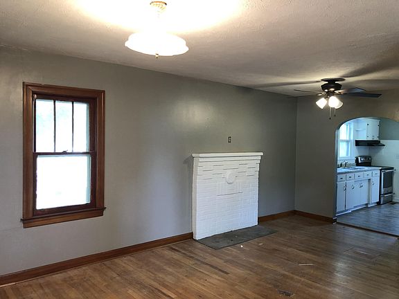 4th image of 2934 Asheville Hwy