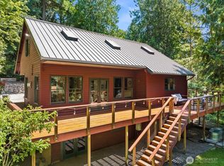 20950 Division St NE, Indianola, WA 98342