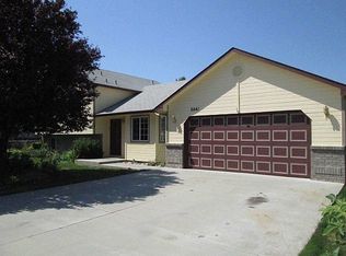 2841 N Wren Ave, Meridian, ID 83646