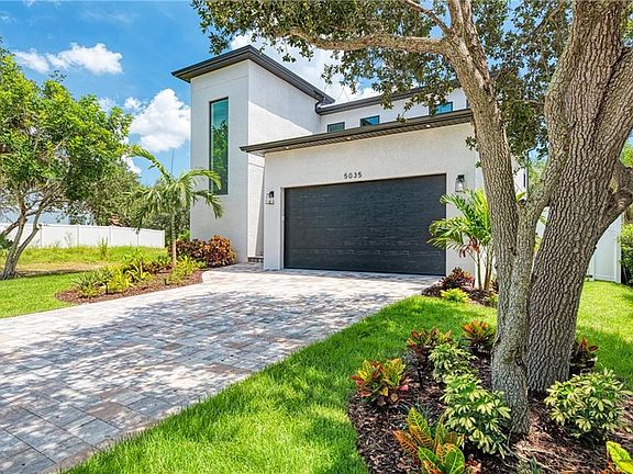 3rd image of 5035 Sandy Beach Ave