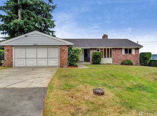 6215 NE 184th St, Kenmore, WA 98028