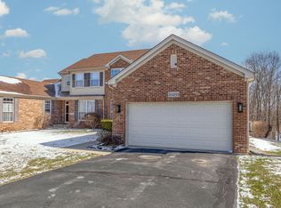 25253 Forest Edge Dr, Channahon, IL 60410