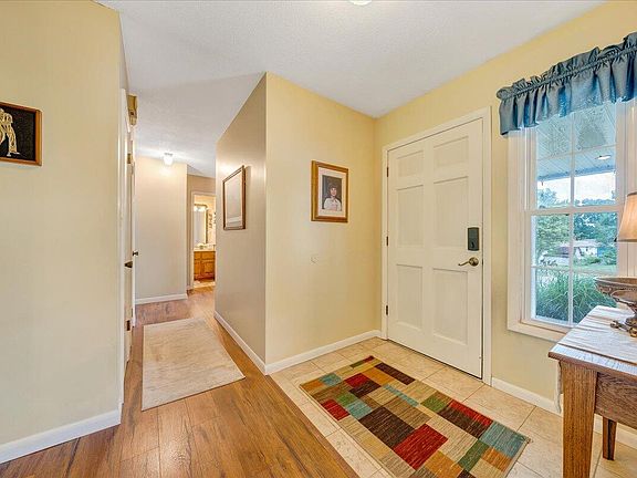 3rd image of 191 Dandelion Dr