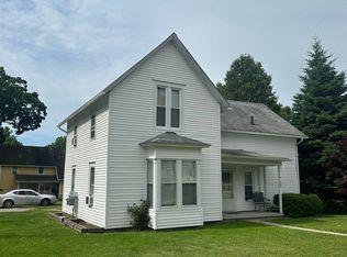 720 E Oliver St, Owosso, MI 48867