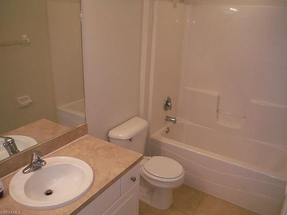 4th image of 3060 NW 1st Ave