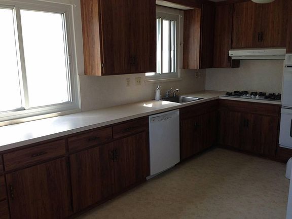 2nd image of 54 Brighton Ct