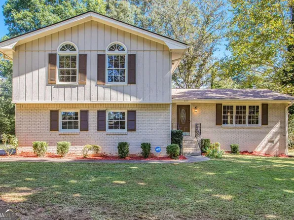 486 Oroarke Dr, Stone Mountain, GA 30088
