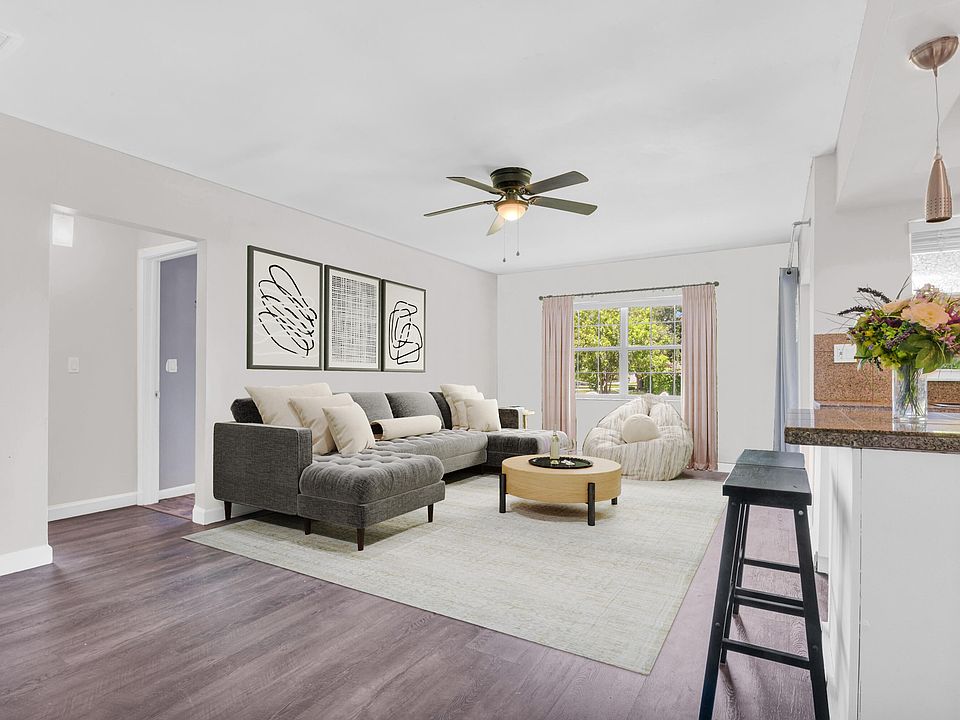 1st image of 4785 Foxwood Circle