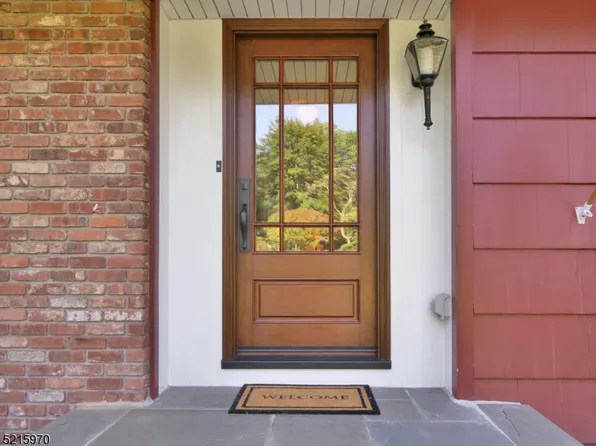 267 Long Meadow Rd, Kinnelon Boro, NJ 07405