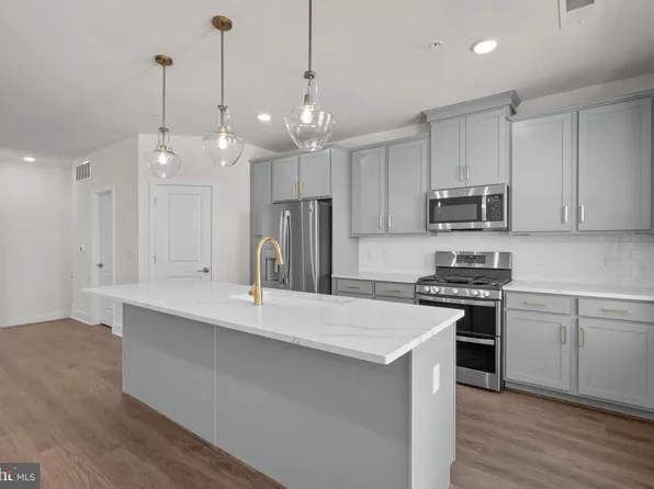 21793 Croxley Ter, Ashburn, VA 20148