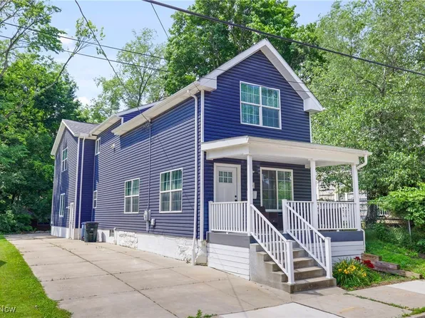 76 Charlotte St, Akron, OH 44303