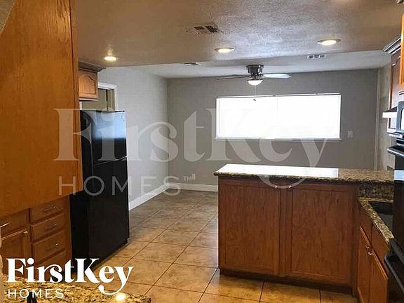 5th image of 932 Niblick Dr