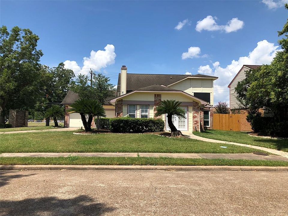1st image of 3654 Palm Grove Dr