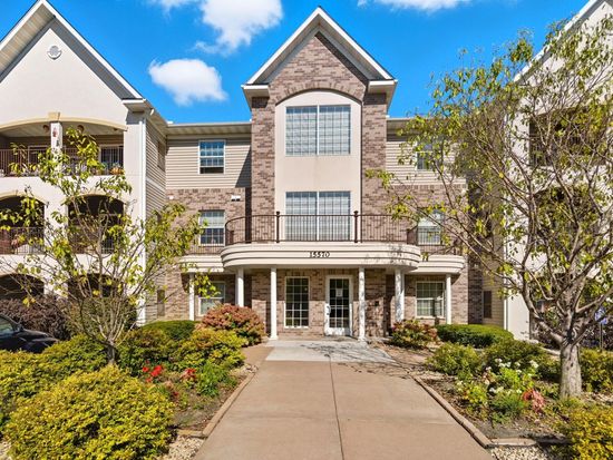 15570 Linnet St NW #2305, Andover, MN 55304