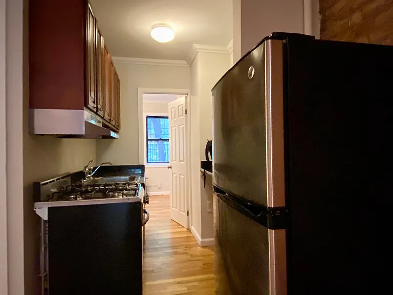 111 Saint Marks Pl #2/1 — Photo 4