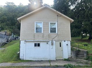 224 Margaret Ave, Evans City, PA 16033